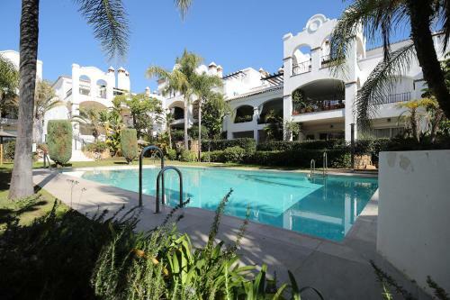 Modern Two Bedroom Duplex Pent House Apartment In Sierra Blanca