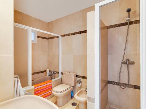 Apartamento Plush Holiday Home In Marbella With Swimming Pool