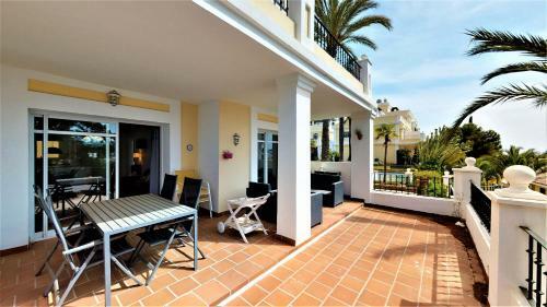 Aloha Gardens - Beautiful Apartment