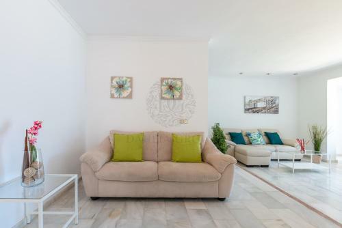 Marbella Center Villa By Dahlia Group