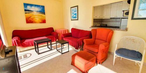 Skol 335. Fantastic Beachfront Apartment Facing South.