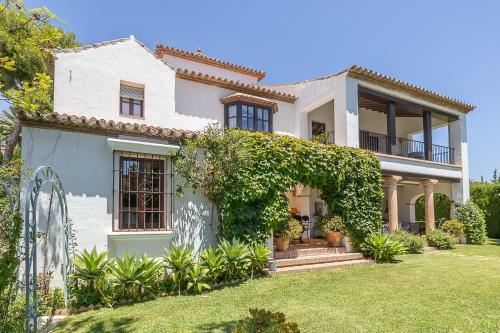 Villa Sierra Blanca Marbella
