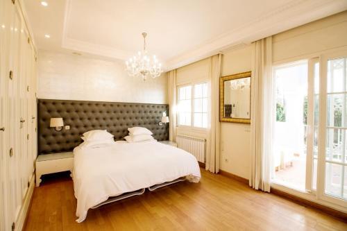 Villa Mare, Puerto Banus - R9965