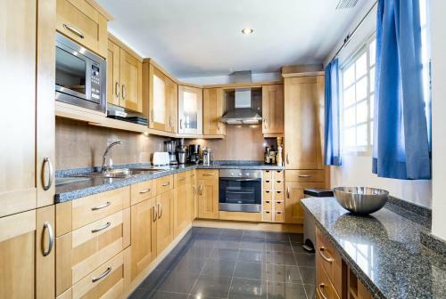 Apartamento Ap149- Spacious Townhouse Marbella