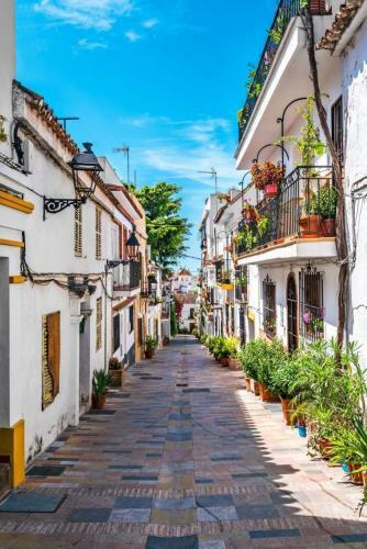 Lovely Spanish Townhouse