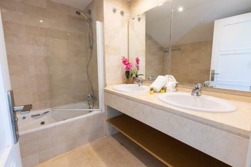 Apartamento Las Ca�as Beachfront Haven