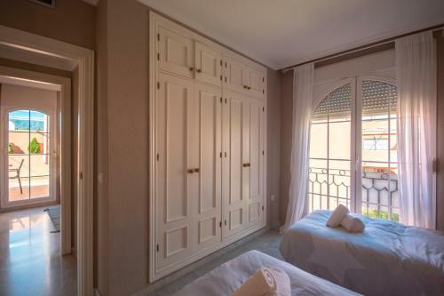 Apartamento First Line Beach Penthouse With Sea Views, Costabella, Marbella