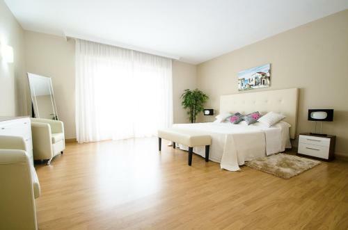 Villa III