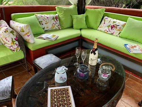 Villa Nabrisa Marbella, 5 Bedroom, Private Pool, Garden, Bbq