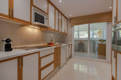 Apartamento 18166 - Superb Front Line Location - Heated Pool