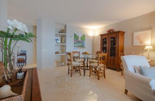 Apartamento 18166 - Superb Front Line Location - Heated Pool