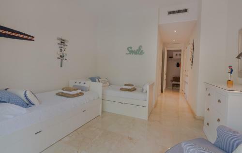 Apartamento 18166 - Superb Front Line Location - Heated Pool