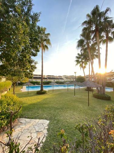 Corona de Nag�eles Townhouse - Eaw Homes