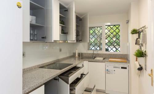 Apartamento Aloha Gardens, Marbella - R9952