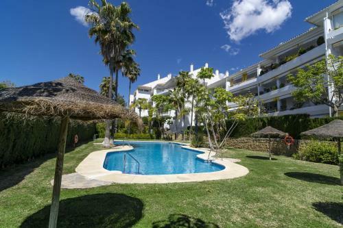 Gb- Beautiful Beach Apartment