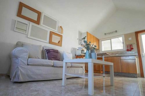 Apartamento Los Tunos 81 Wifi, Air Conditioned 1 Bedroom