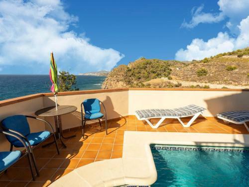 Majestic Villa In Maro With Private Pool