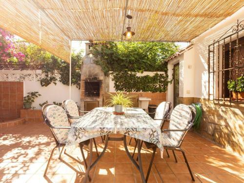Majestic Villa In Maro With Private Pool