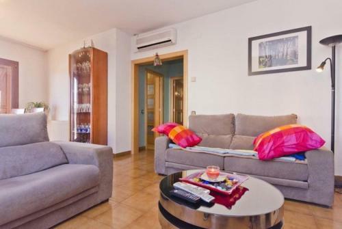 Macanet de La Selva Villa Sleeps 7 Pool Air Con
