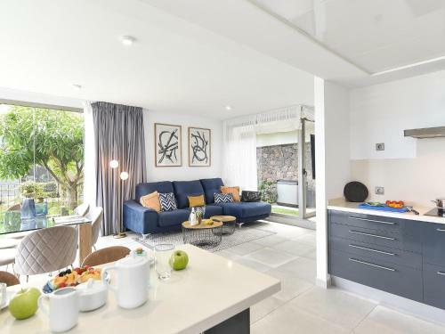 Los Dragos Salobre Golf Villas 3