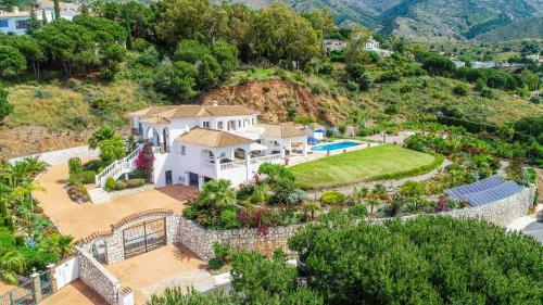 Cubo's Villa Mirador de Valtocado