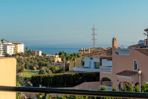 Apartamento Modern Frontline Golf Penthouse With Sea Views
