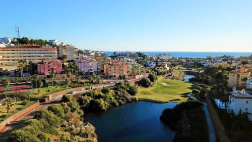 Apartamento Modern Frontline Golf Penthouse With Sea Views