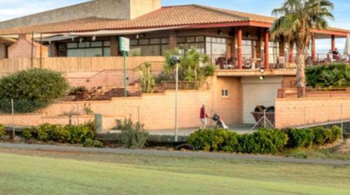 Lovely 2-bed Villa 15 Min Drive To The Beach