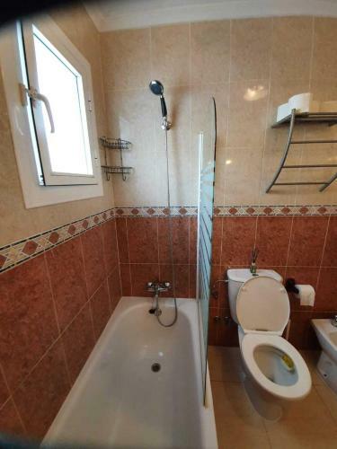 Lovely 2-bed Villa 15 Min Drive To The Beach