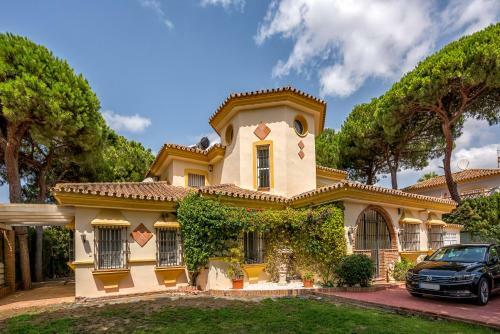 Charming 5br Villa Espa�a By Rafleys
