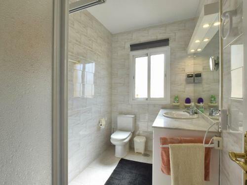 Comfortable Villa In Andalusia With Swimming Pool