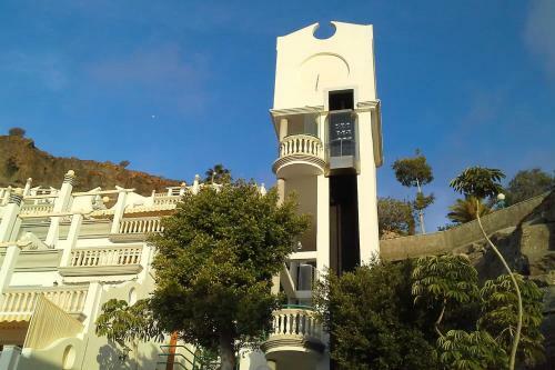 Sunny Air-con Monse�or Apartment