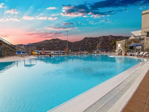 Beautifull And Modern Apartment With Pool Access