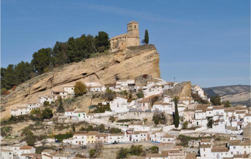 Six-bedroom Holiday Home In Montefrio
