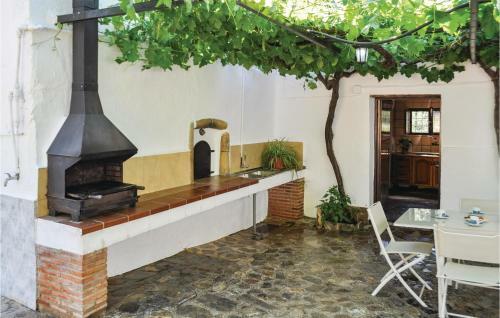 Six-bedroom Holiday Home In Montefrio