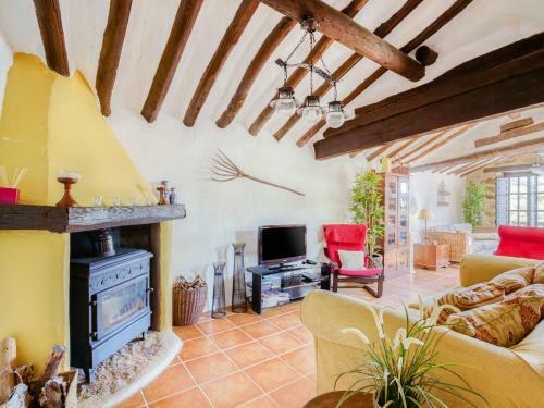 Attractive Villa In Montefrio With Private Swimming Pool