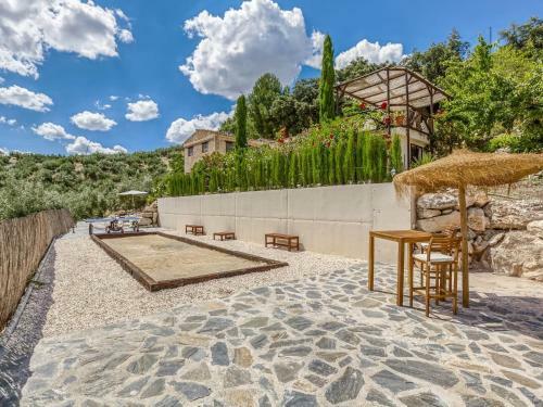 Attractive Villa In Montefrio With Private Swimming Pool