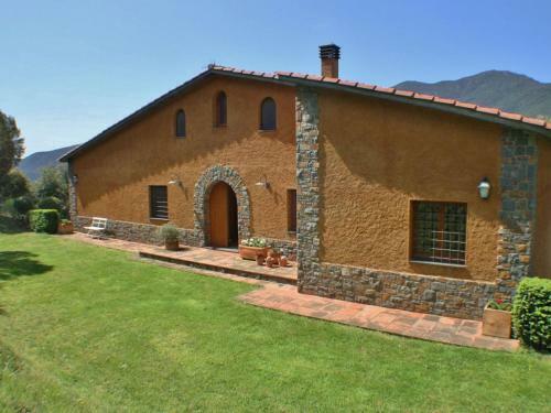 Endearing Holiday Home In Montseny With Swimming Pool