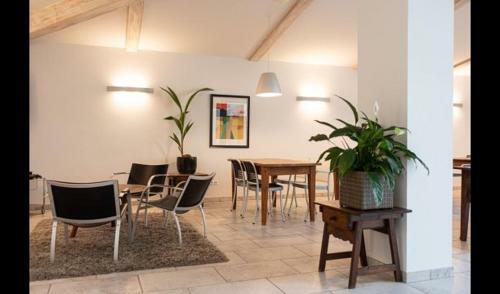 Montbrio Del Camp Villa Sleeps 14 With Pool And Air Con