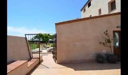 Montbrio Del Camp Villa Sleeps 14 With Pool And Air Con