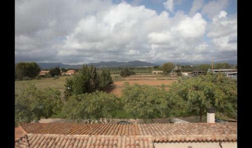 Montbrio Del Camp Villa Sleeps 14 With Pool And Air Con