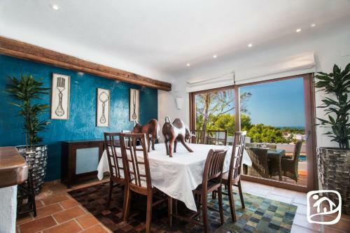 Abahana Villas Mistral