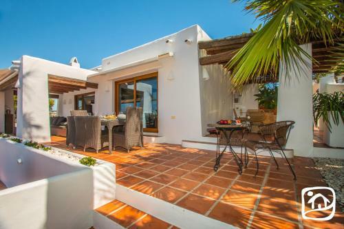 Abahana Villas Mistral