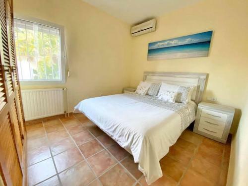 Charming Villa With Private Swimming Pool Located 100 M From The Sea