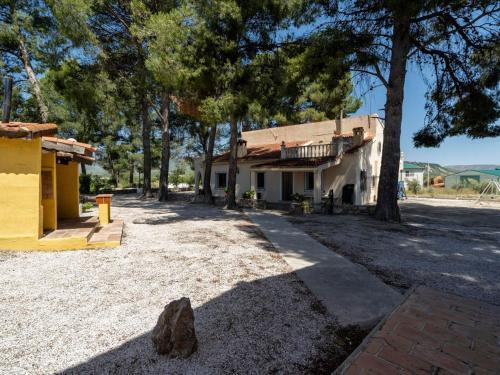 Spacious Cottage In Moratalla With Swimming Pool