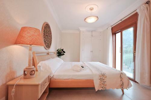 Gorgeous Private Villa For 10 In Moraira