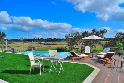 Son Butxaqu� Villa 215
