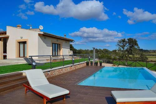 Son Butxaqu� Villa 215
