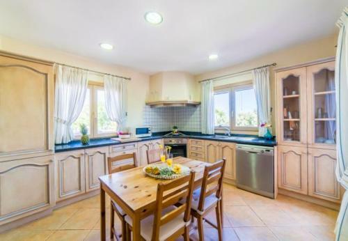 Muro Holiday Home Sleeps 9 With Pool Air Con And Wifi