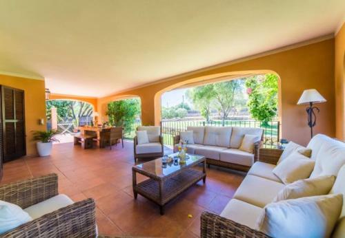 Muro Holiday Home Sleeps 9 With Pool Air Con And Wifi
